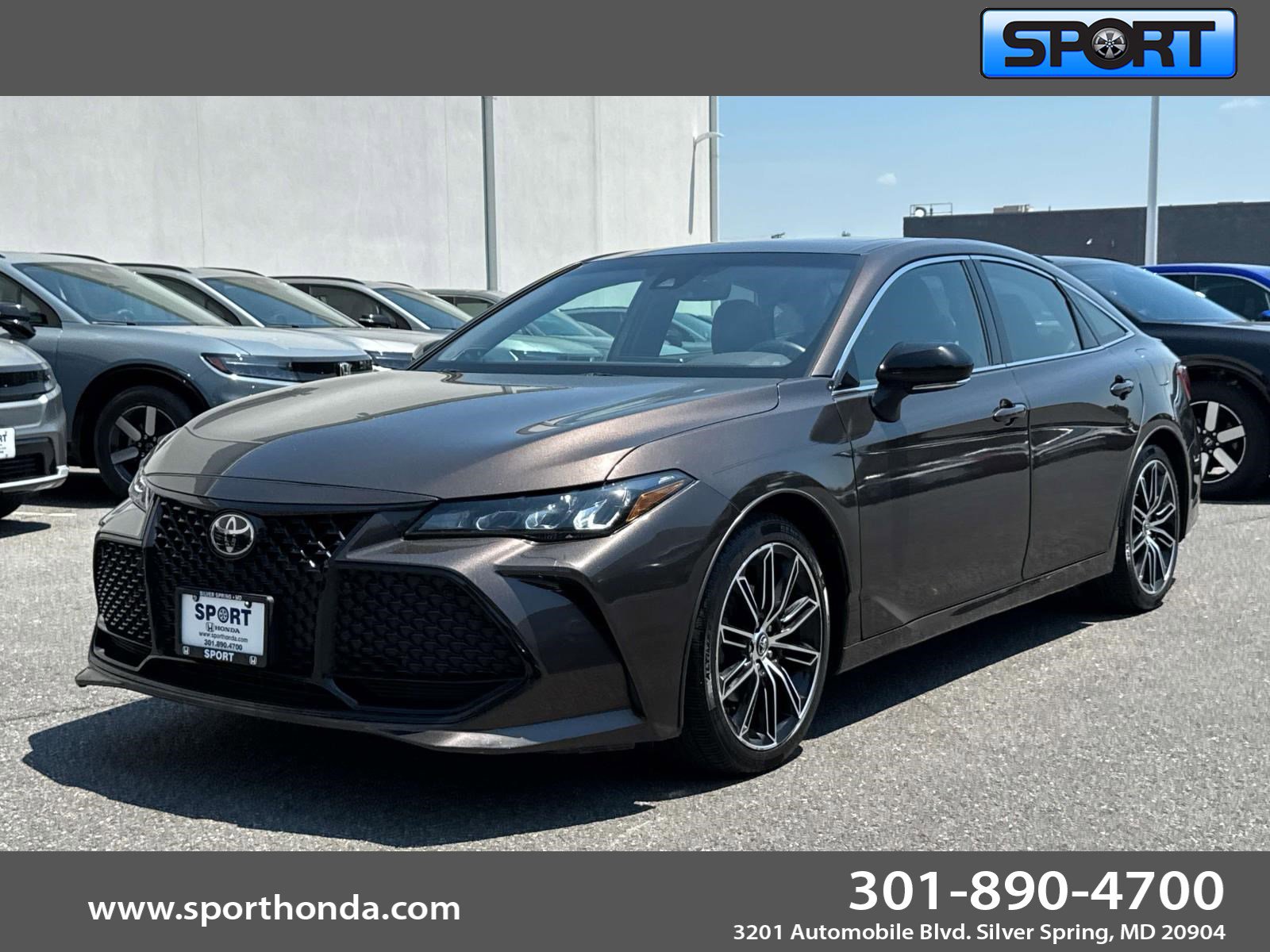 2019 Toyota Avalon XSE's photo