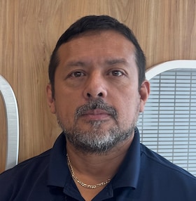 Staff member Luis Miranda from ID_3be5e3