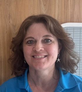 Staff member Deborah Duffy from ID_3be5e3