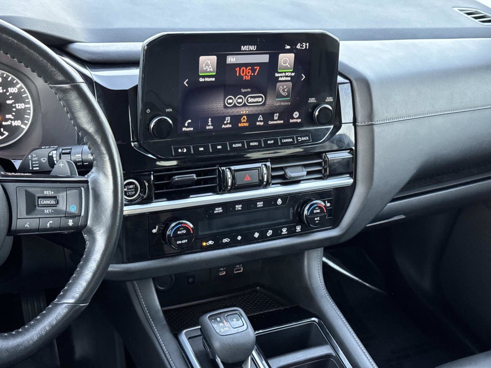 Image of 2023 Nissan Pathfinder SL SUV