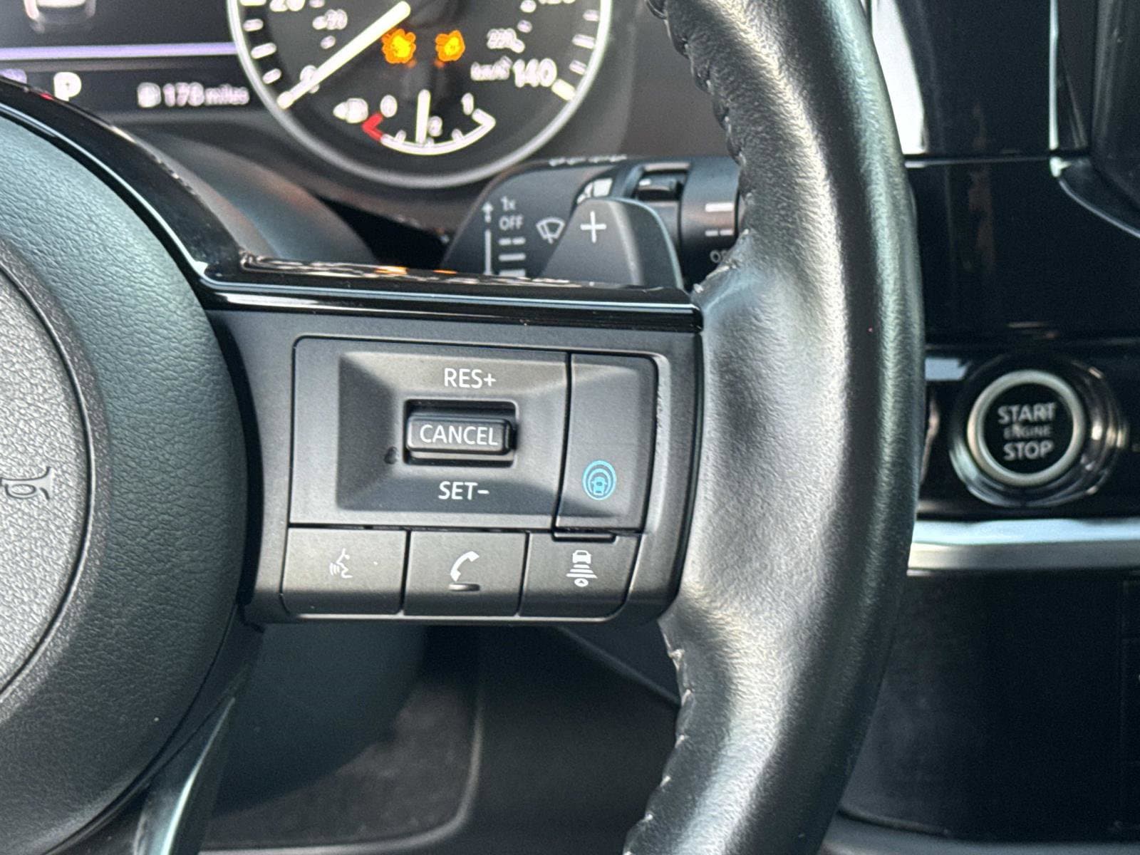 Image of 2023 Nissan Pathfinder SL SUV