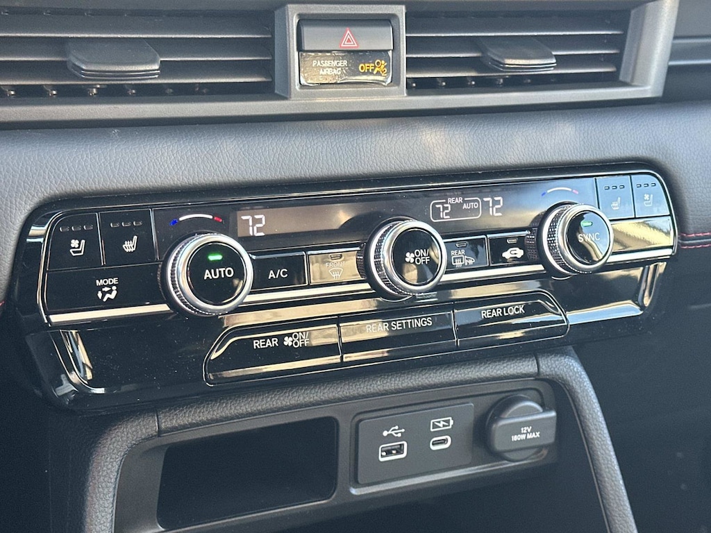 2025 Honda Pilot Black Edition photo 4