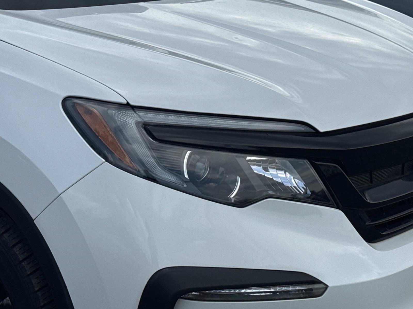 2022 Honda Pilot Special Edition photo 3