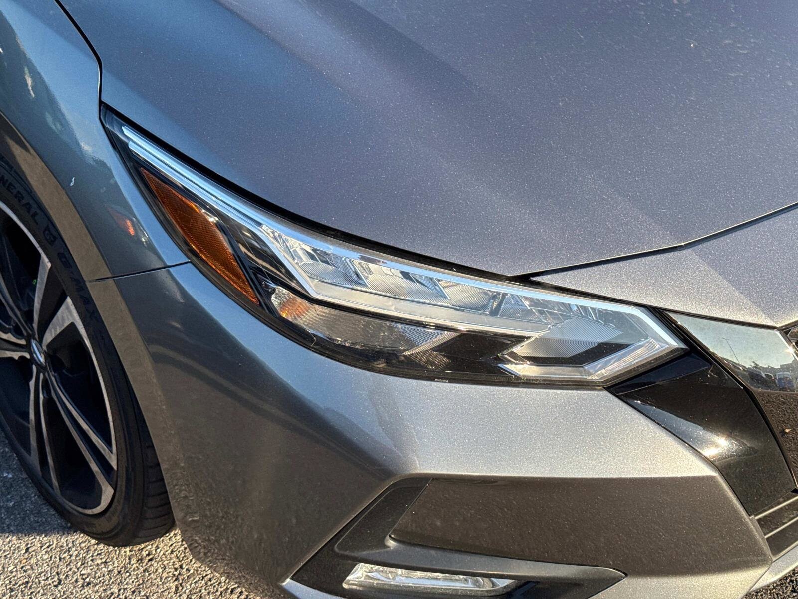 2021 Nissan Sentra SR photo 4