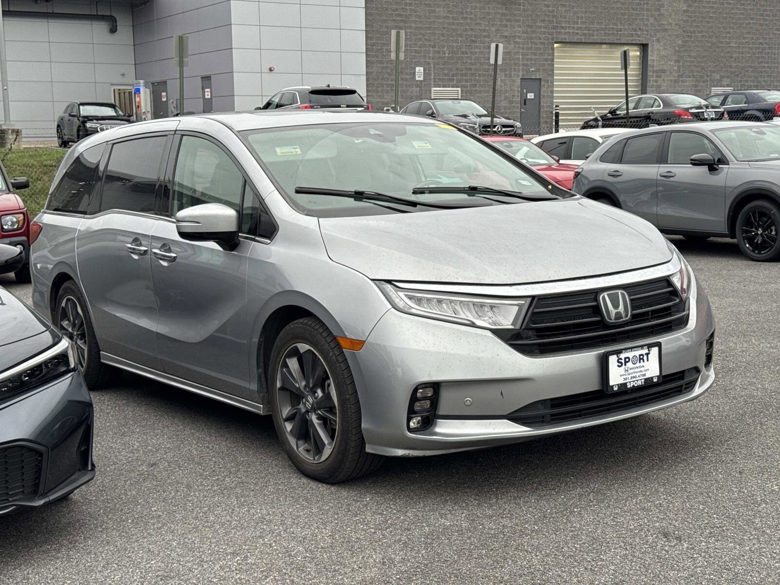 2022 Honda Odyssey Elite photo 2