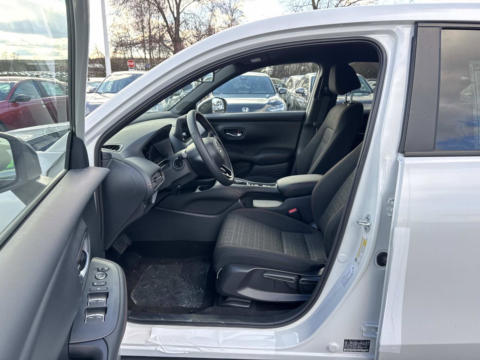 2026 Honda HR-V Sport - Photo 16