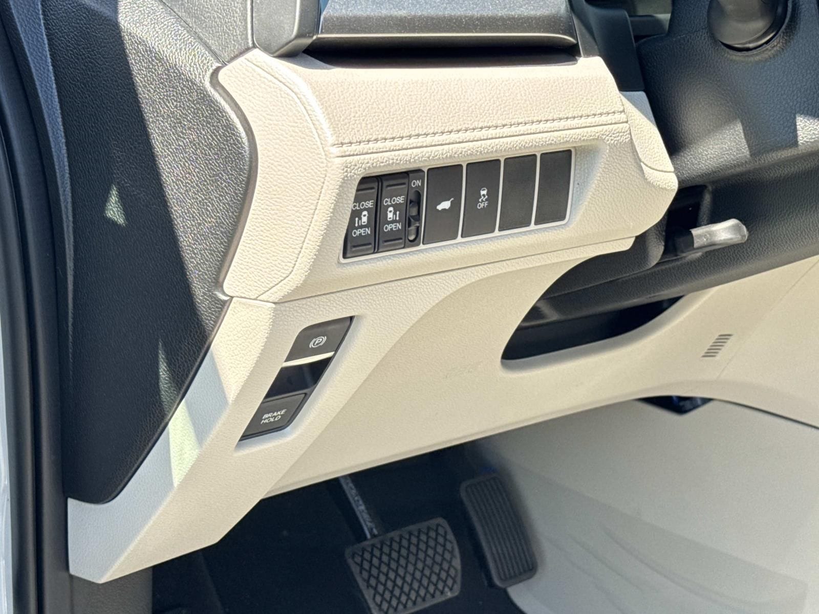 2026 Honda Odyssey EX-L - Photo 24