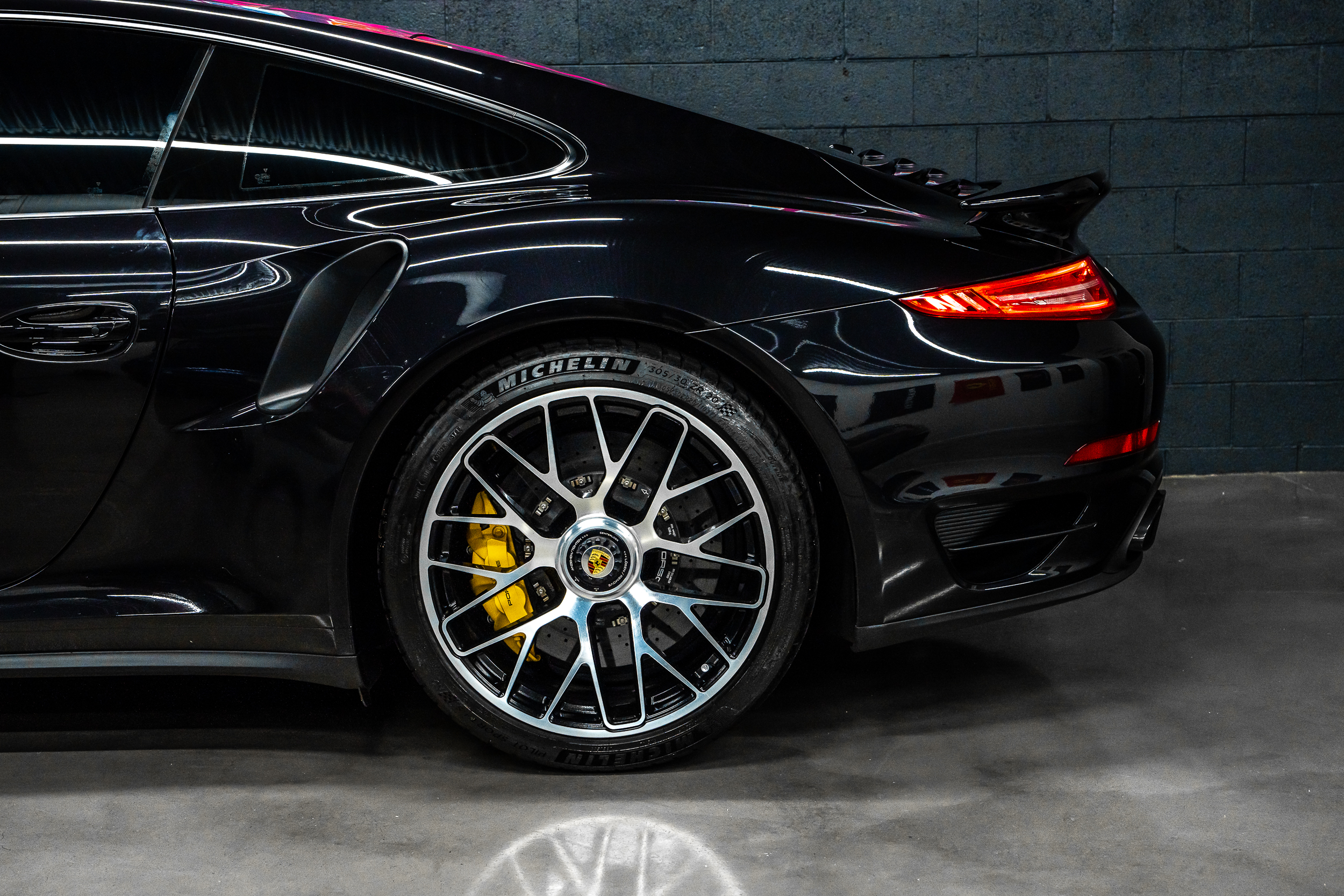 2014 Porsche 911 Turbo S - Photo 15