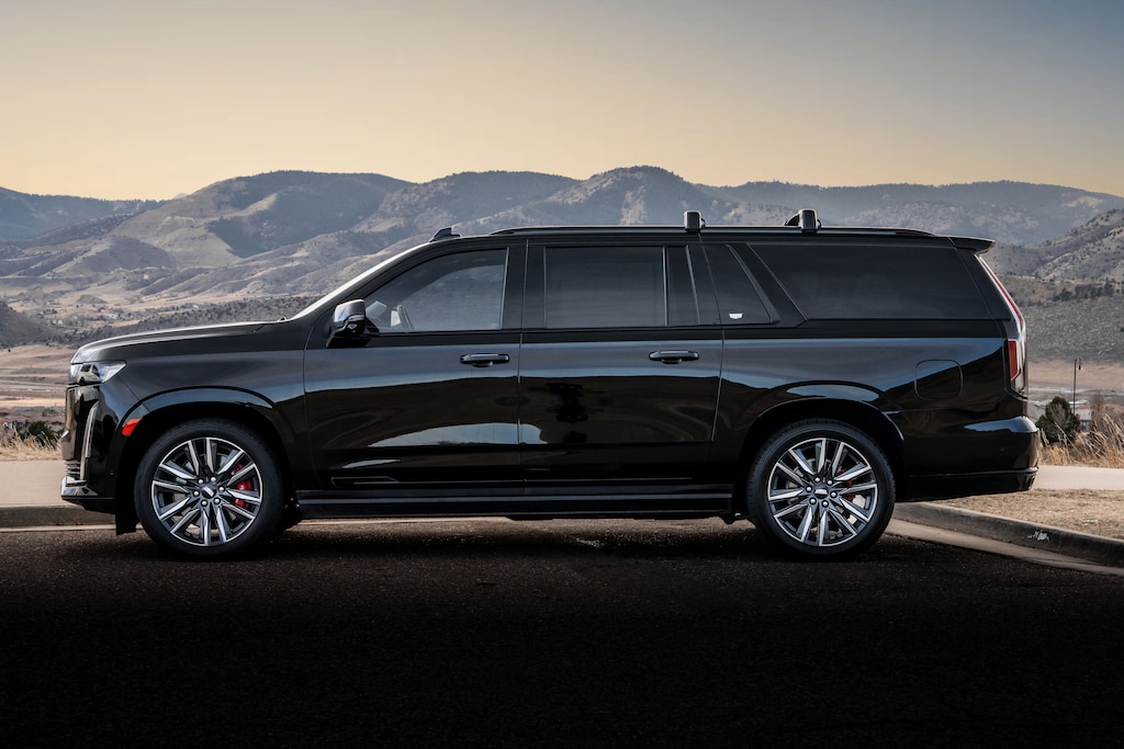 Used 2022 Cadillac Escalade ESV 4WD Sport Platinum SUV