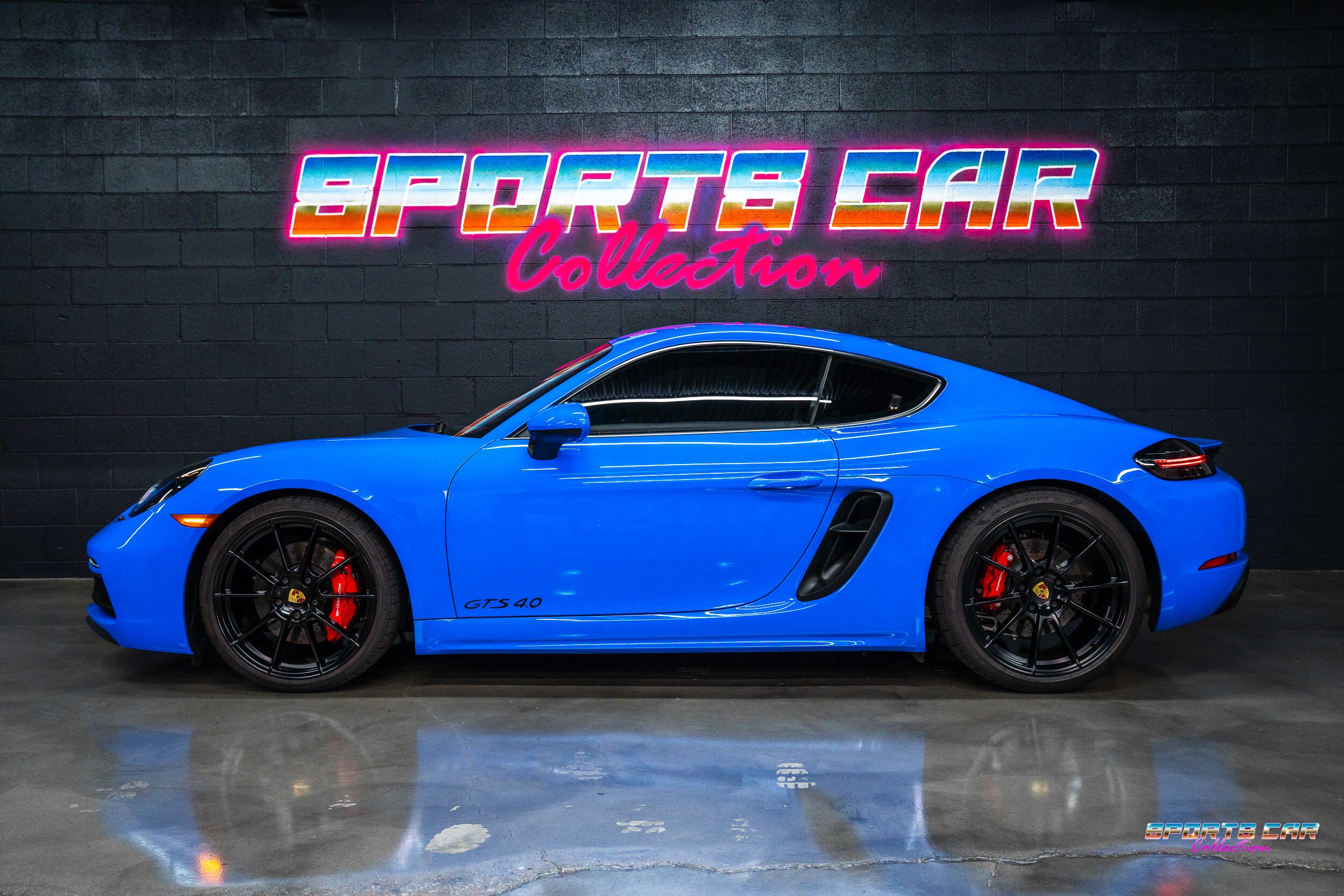 2023 Porsche Cayman GTS 4.0 photo 2