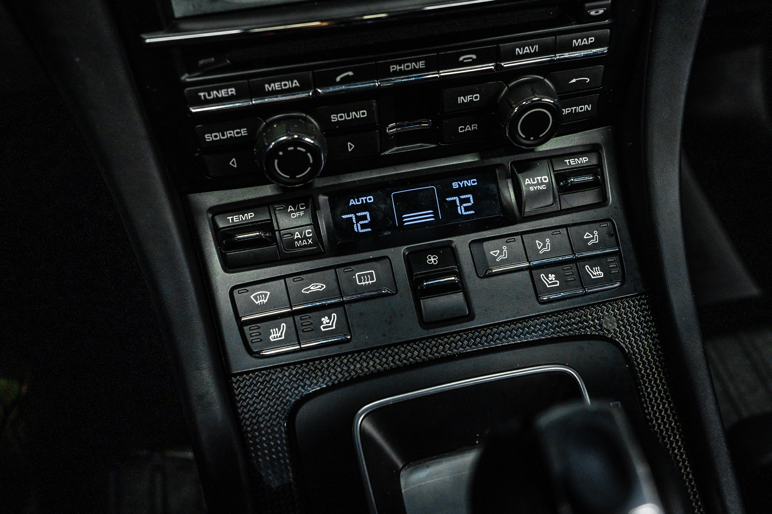 2014 Porsche 911 Turbo S - Photo 24