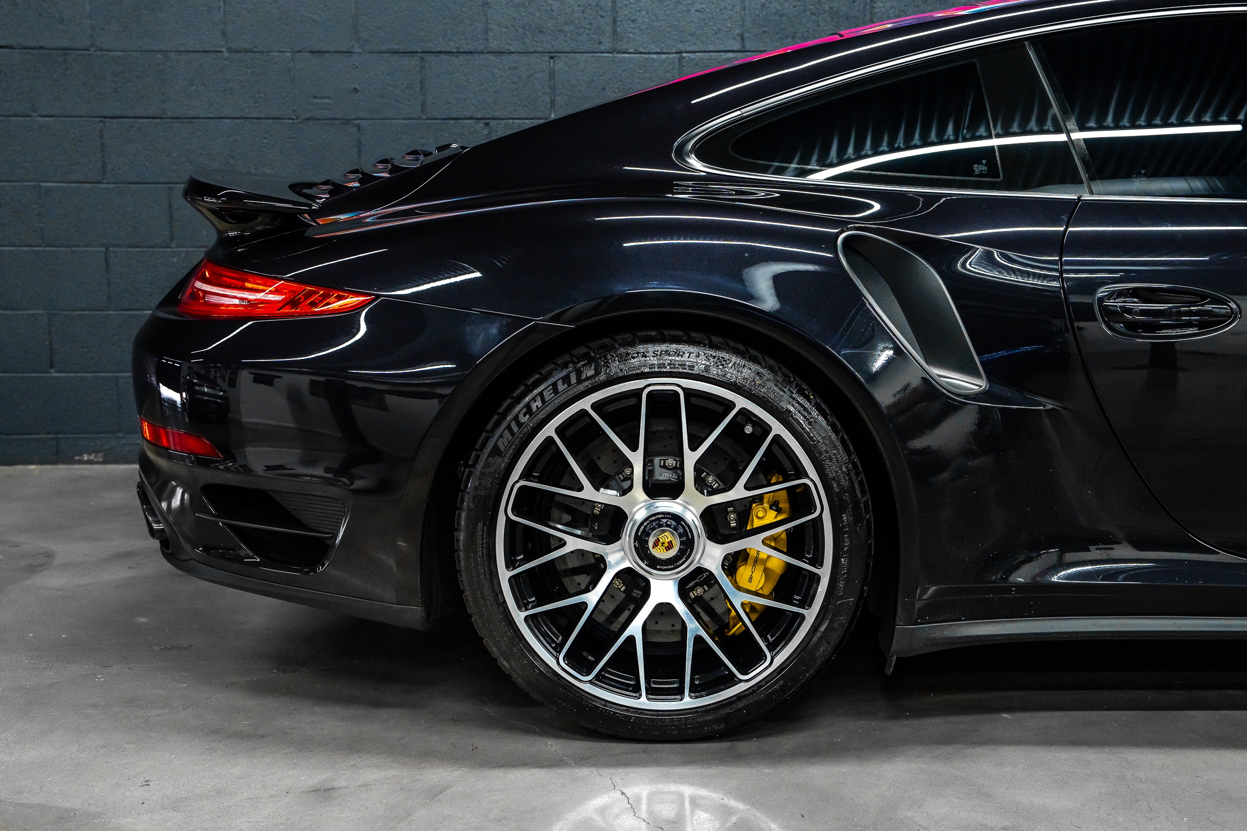 2014 Porsche 911 Turbo S - Photo 14