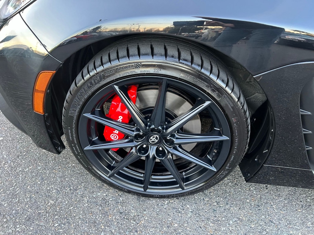 2024 Toyota GR86 Premium photo 3