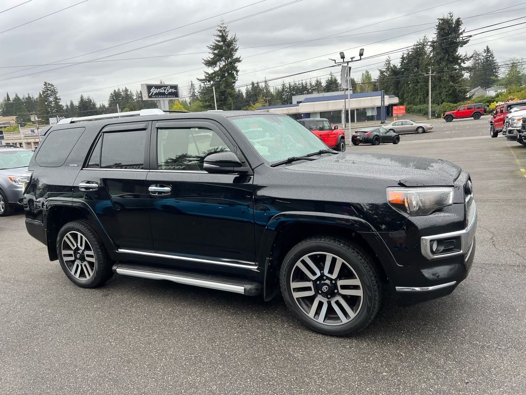 2016 Toyota 4Runner Limited photo 4