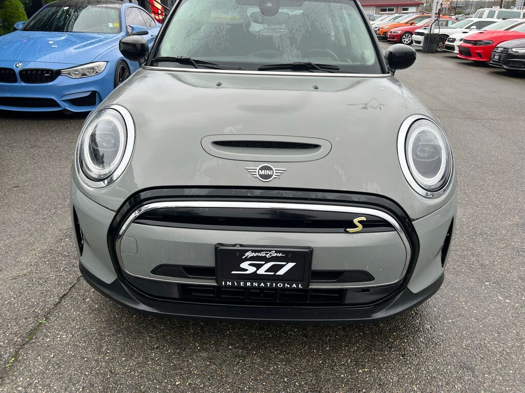 2022 Mini Cooper Hardtop SE photo 3