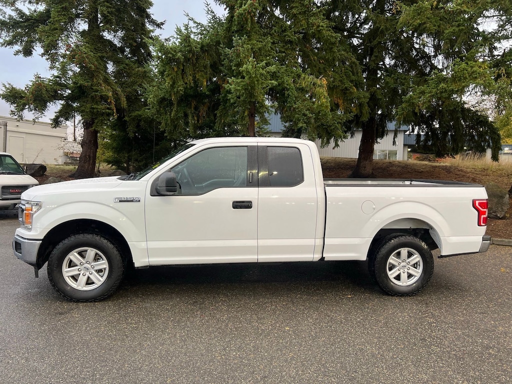 2020 Ford F-150 XLT photo 2