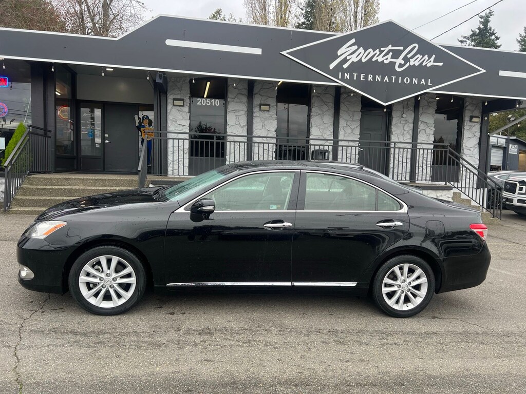 2011 Lexus ES 350 photo 2