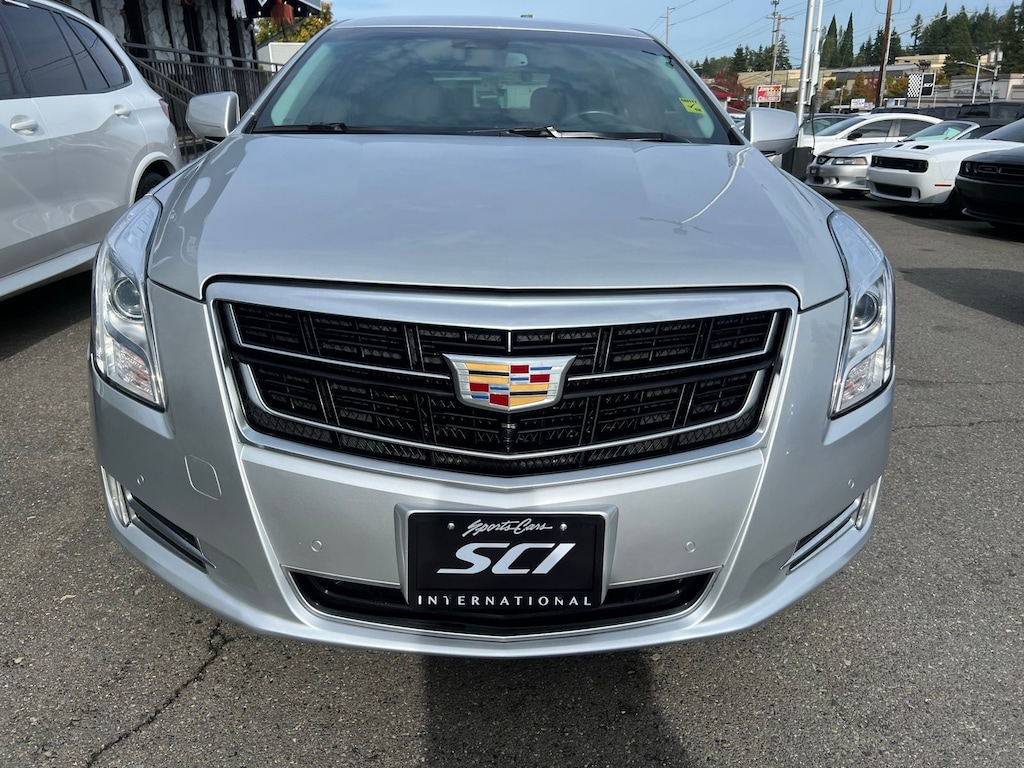 2016 Cadillac XTS Luxury photo 3