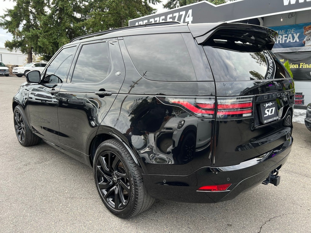 2021 Land Rover Discovery S R-Dynamic photo 3