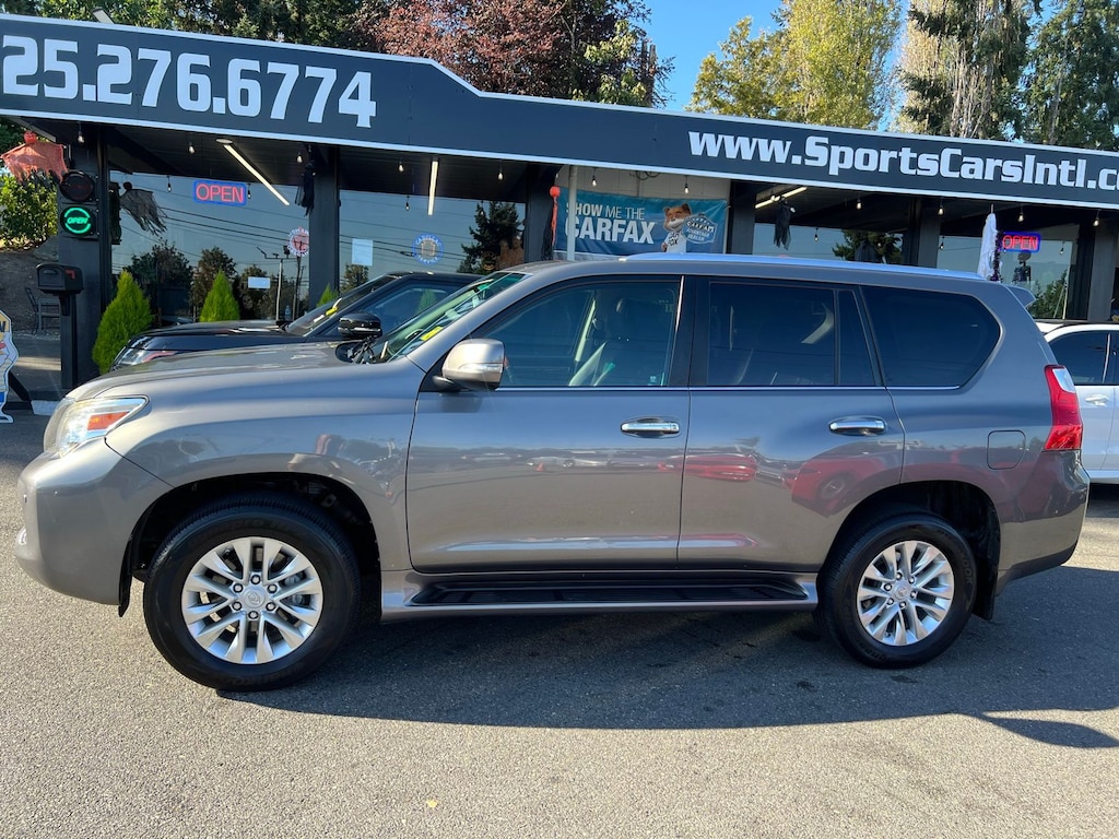 2011 Lexus GX 460 Luxury photo 3