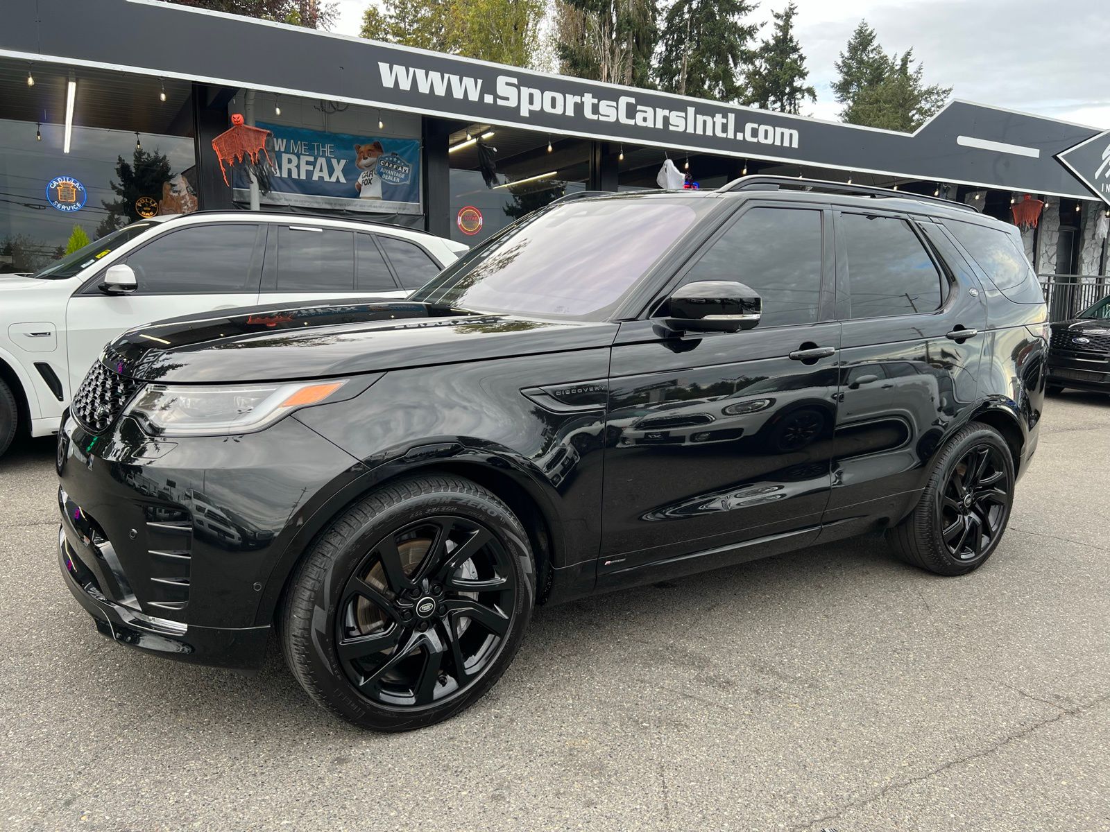 2021 Land Rover Discovery S R Dynamic's photo