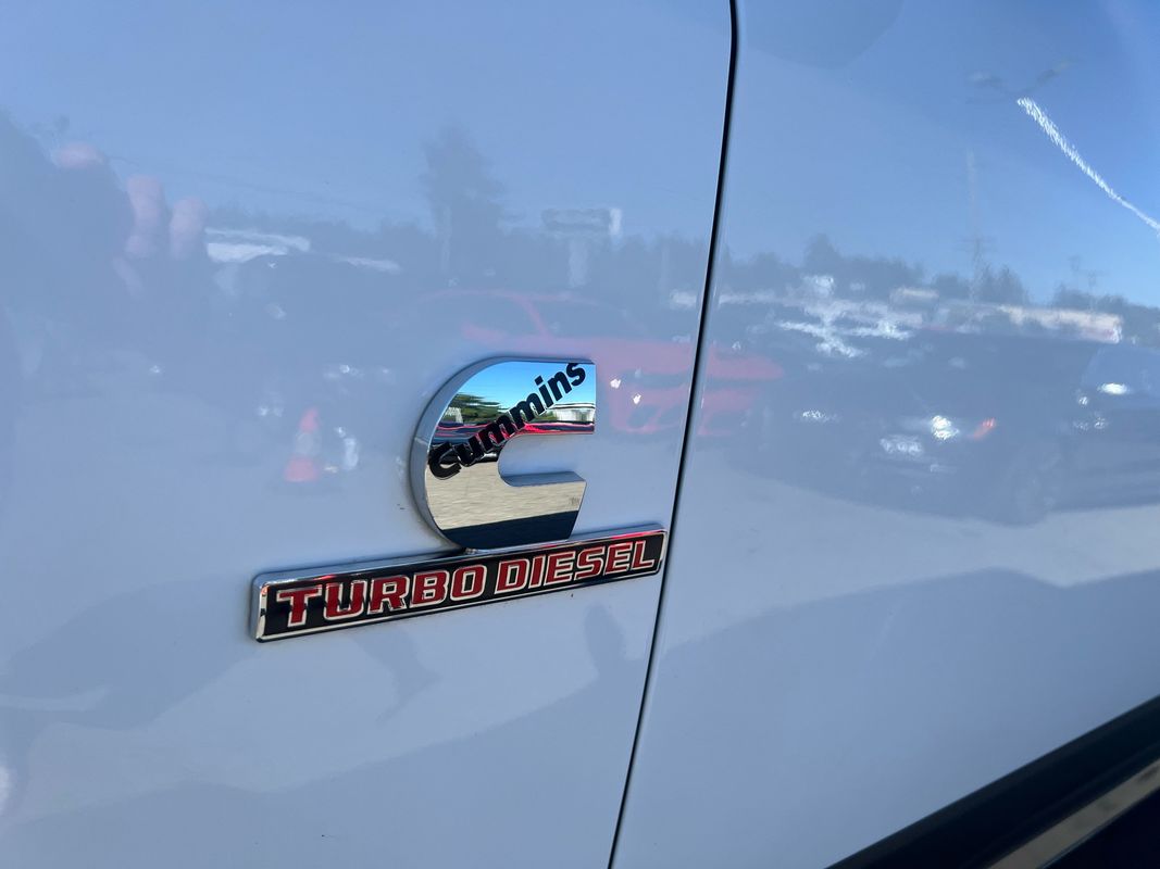 2015 Ram 2500 SLT photo 4