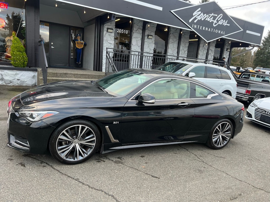 2017 Infiniti Q60 3.0t Premium photo 2