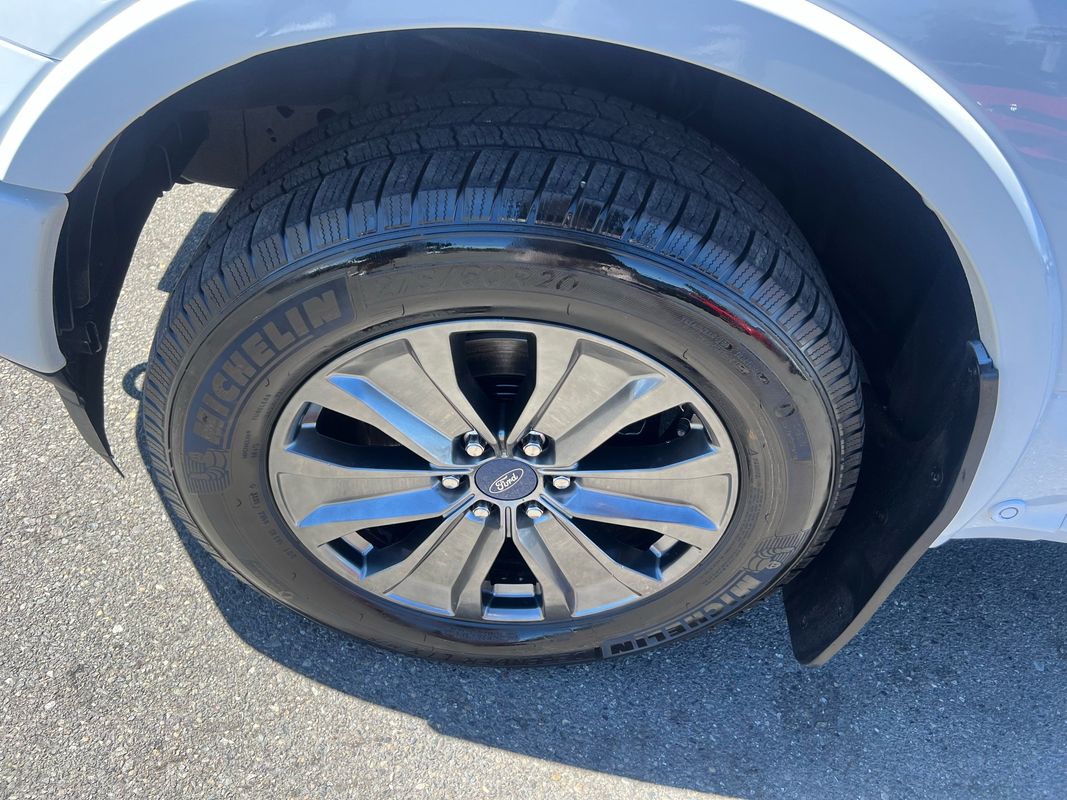 2018 Ford F-150 Lariat photo 3