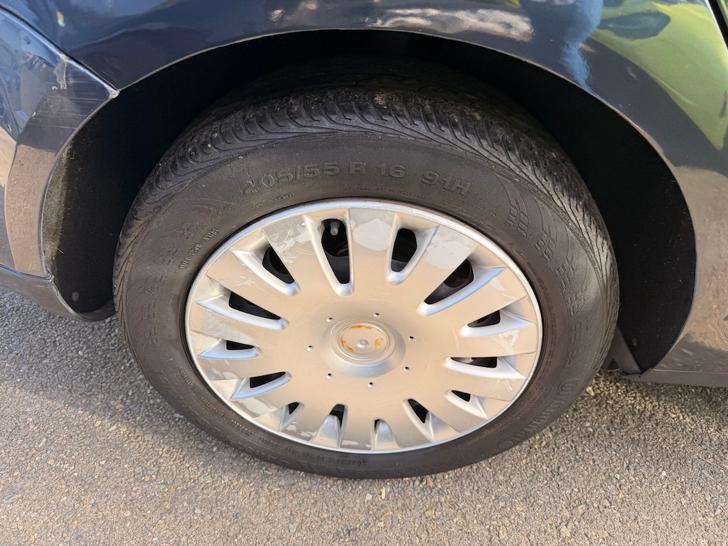 2005 Volkswagen Jetta 2.5 photo 3