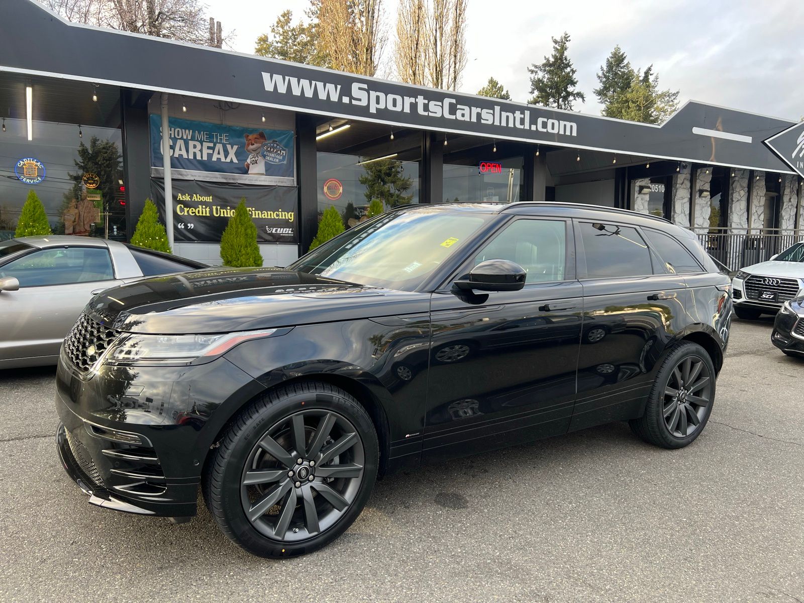 2018 Land Rover Range Rover Velar R-Dynamic HSE V6's photo
