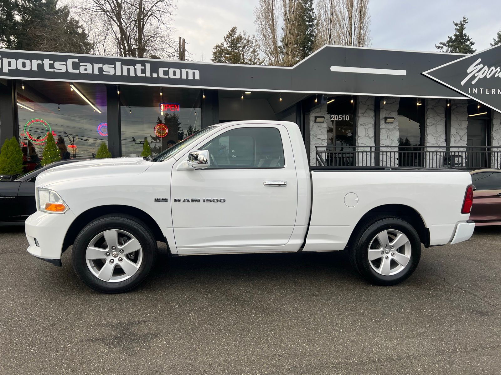 Vehicle Image 2