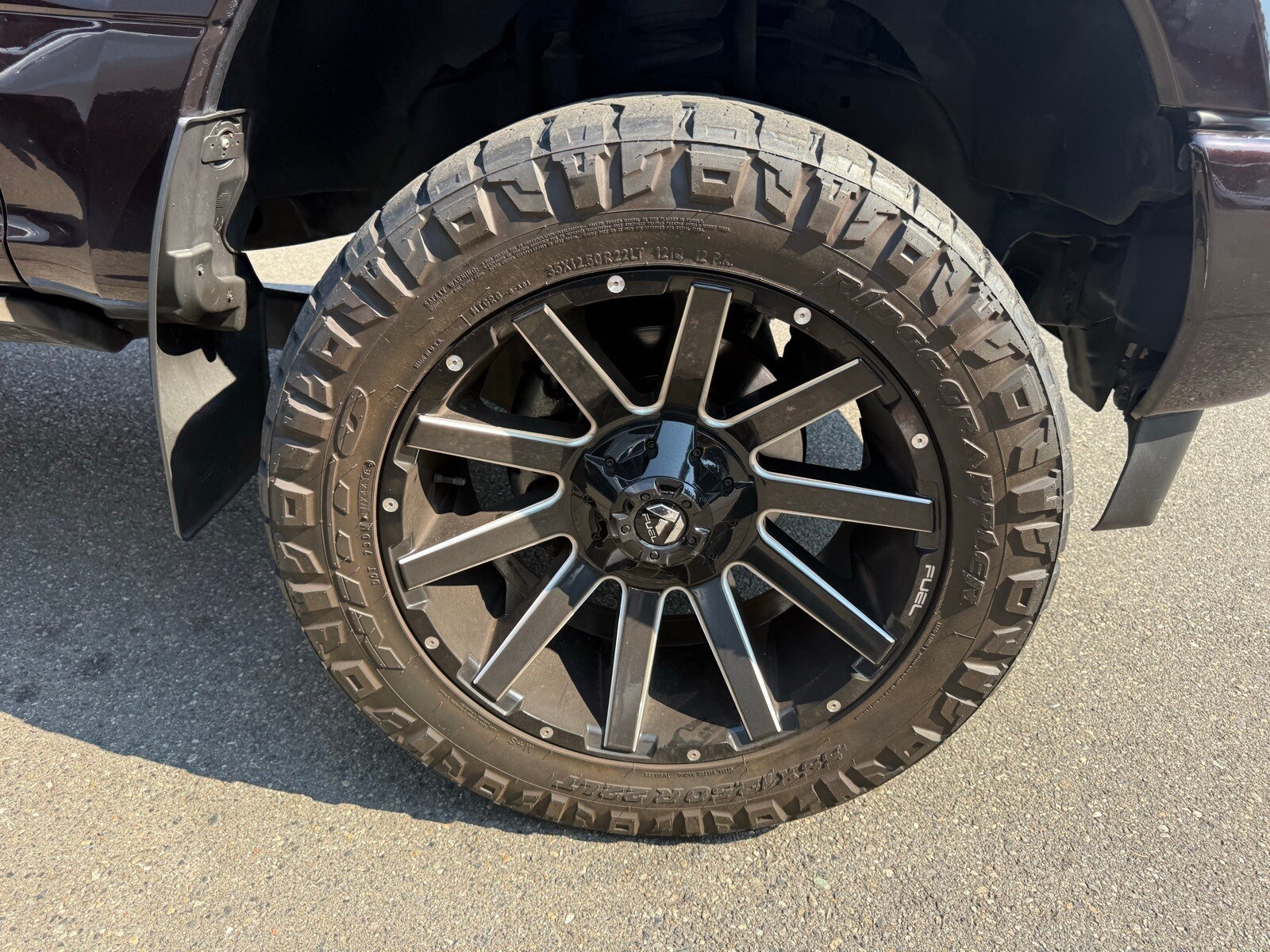 2019 Ford F-350 Platinum photo 4