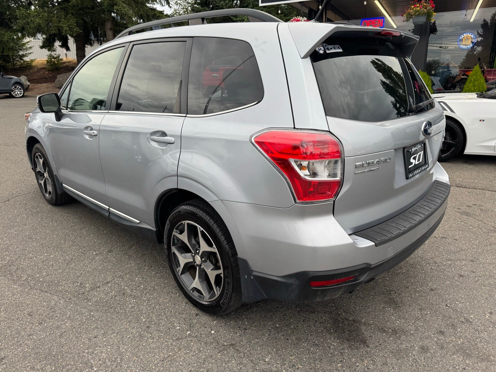 2015 Subaru Forester 2.0XT Touring photo 2