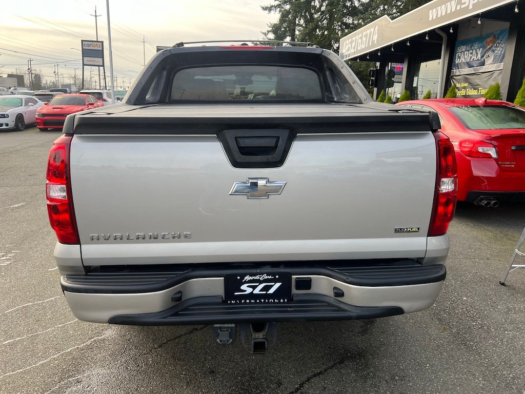2007 Chevrolet Avalanche LT photo 3