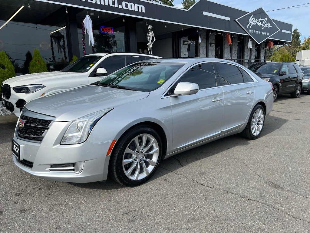 2016 Cadillac XTS Luxury photo 2