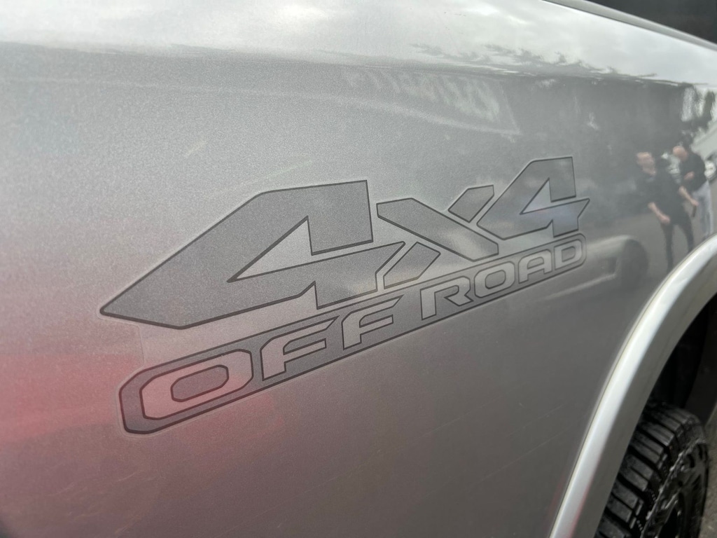 2020 Ram 1500 Laramie photo 3