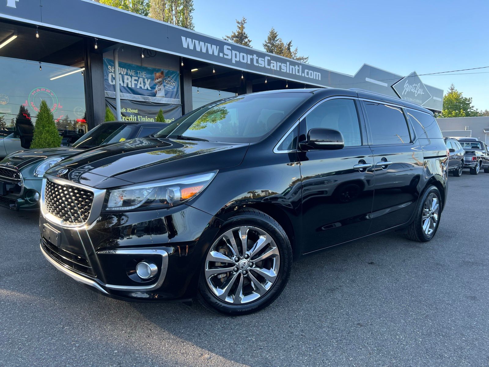 2016 Kia Sedona SX Limited's photo
