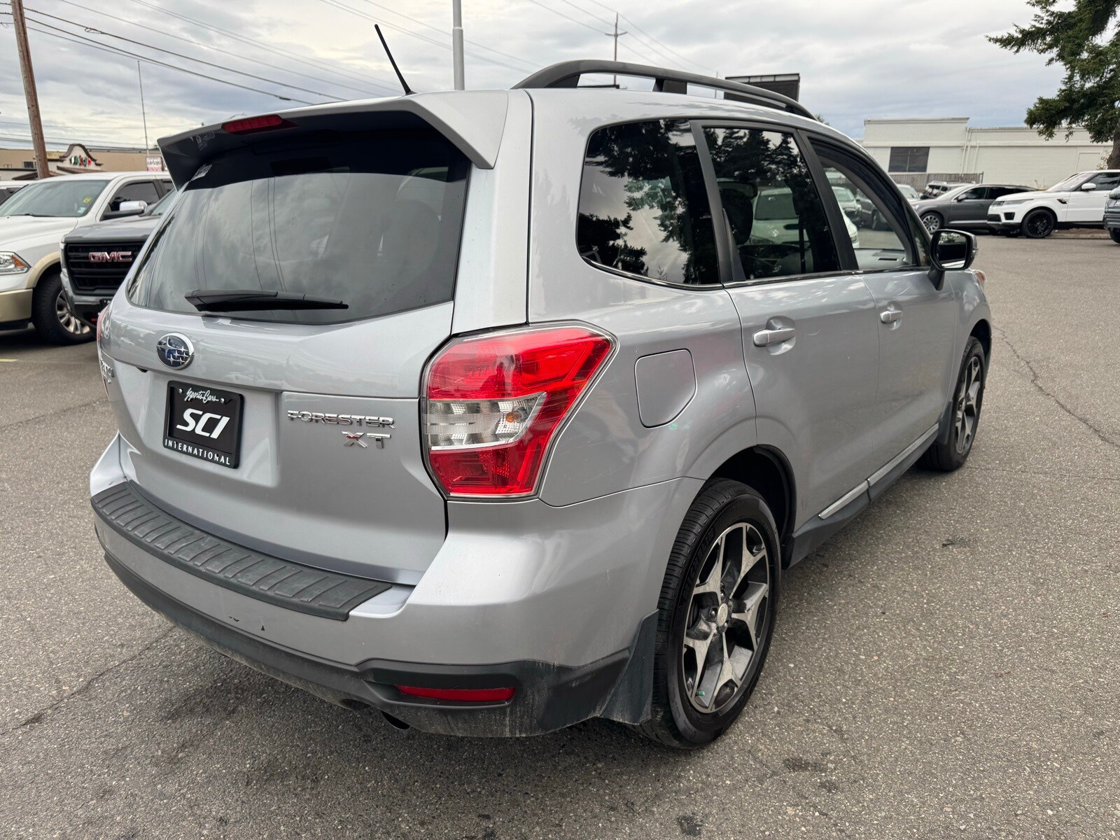 2015 Subaru Forester 2.0XT Touring photo 4