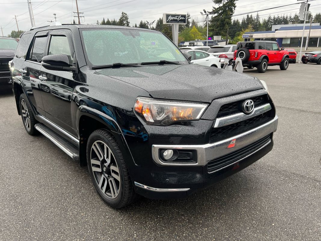 2016 Toyota 4Runner Limited photo 3