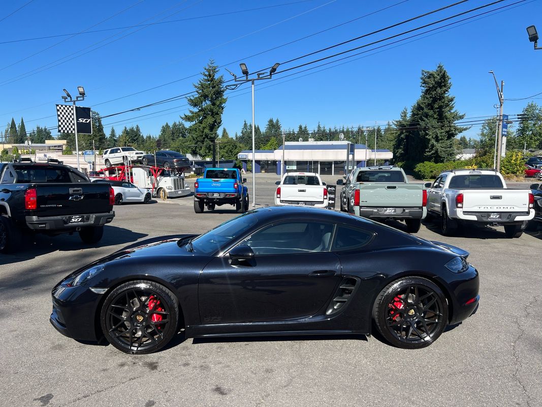 2019 Porsche Cayman GTS photo 2