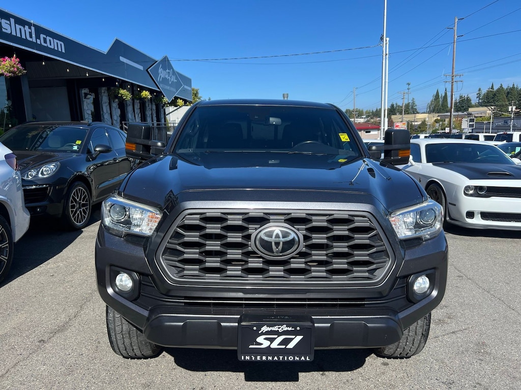 2020 Toyota Tacoma SR5 photo 2