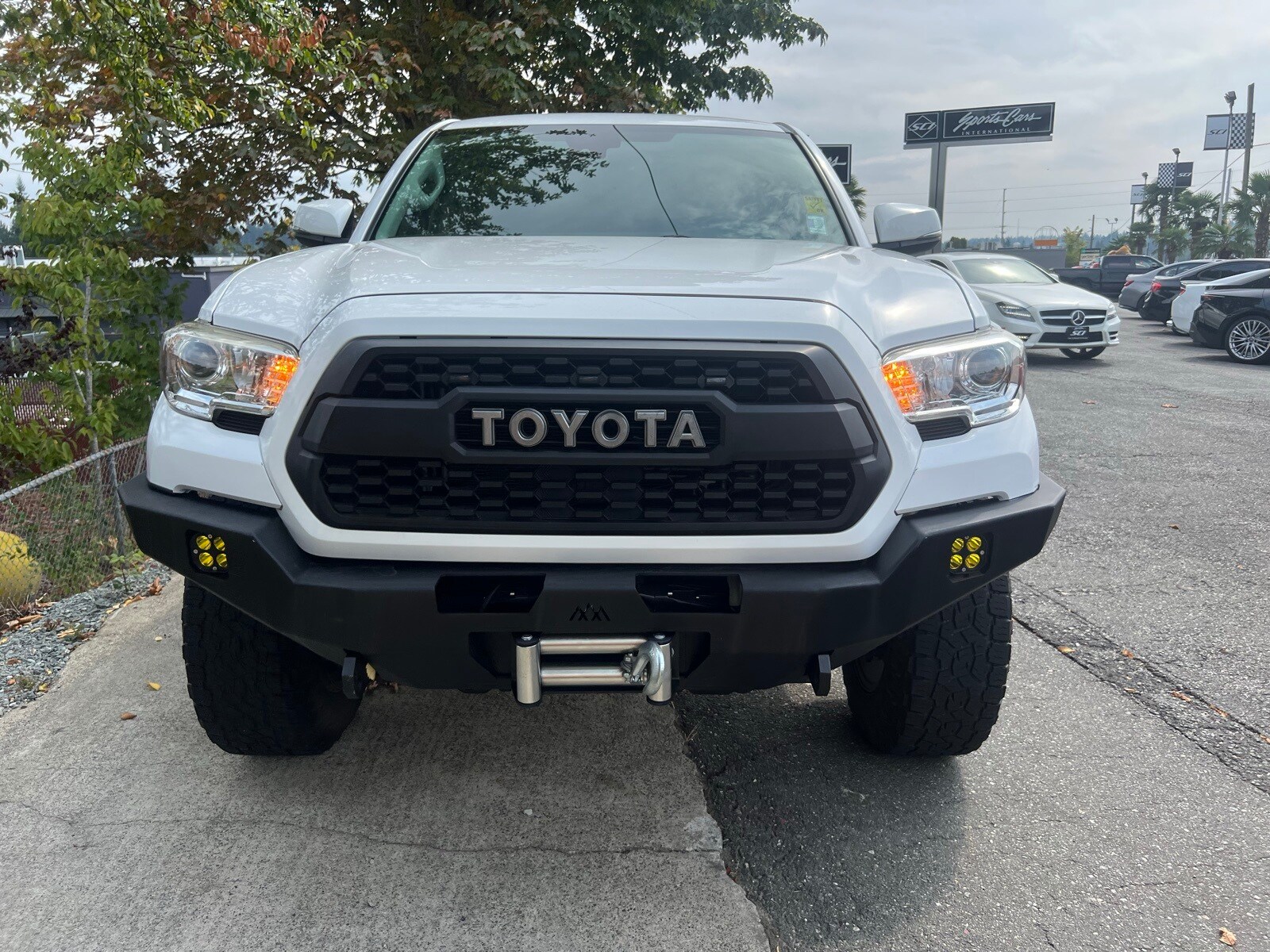 2020 Toyota Tacoma SR5 V6 photo 2