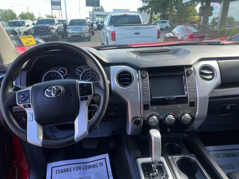 2017 Toyota Tundra SR5 - Photo 17