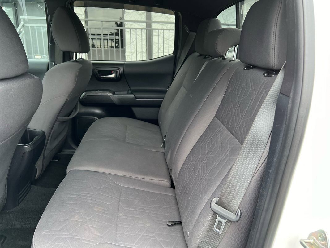 2019 Toyota Tacoma TRD Sport - Photo 14