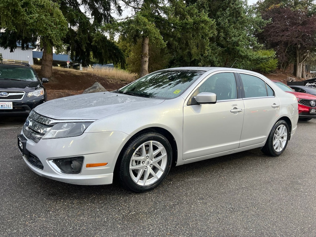 2010 Ford Fusion SEL photo 2
