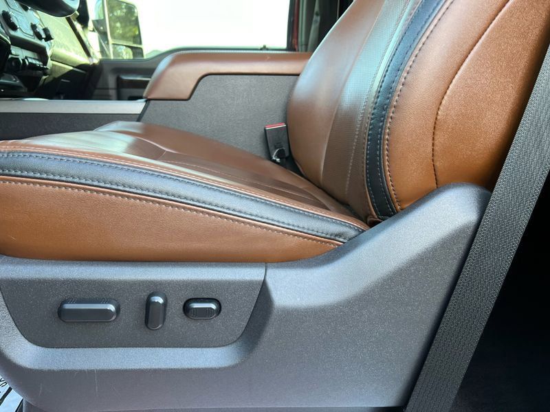 2016 Ford F-450 Super Duty Lariat - Photo 22
