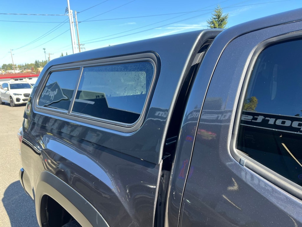 2020 Toyota Tacoma SR5 photo 4