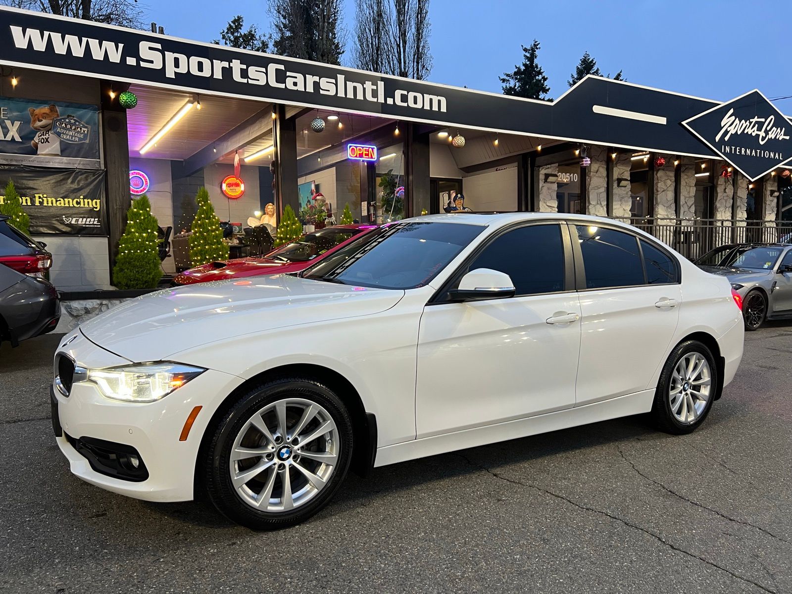 2017 BMW 3 Series 320i's photo