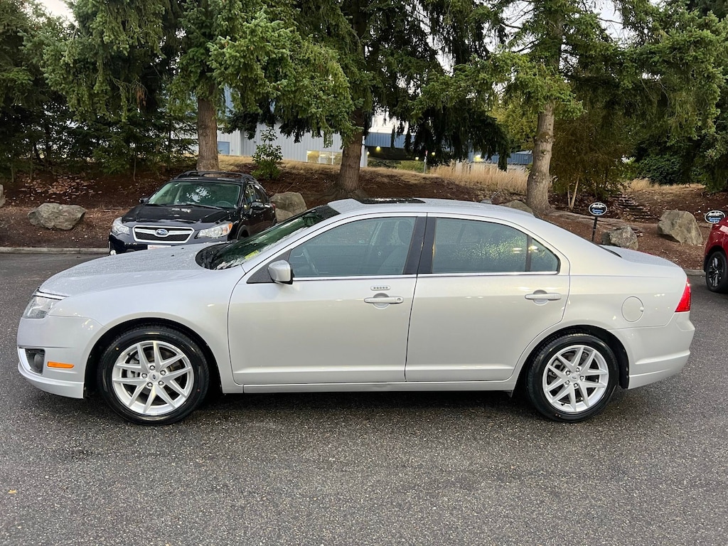 2010 Ford Fusion SEL photo 3