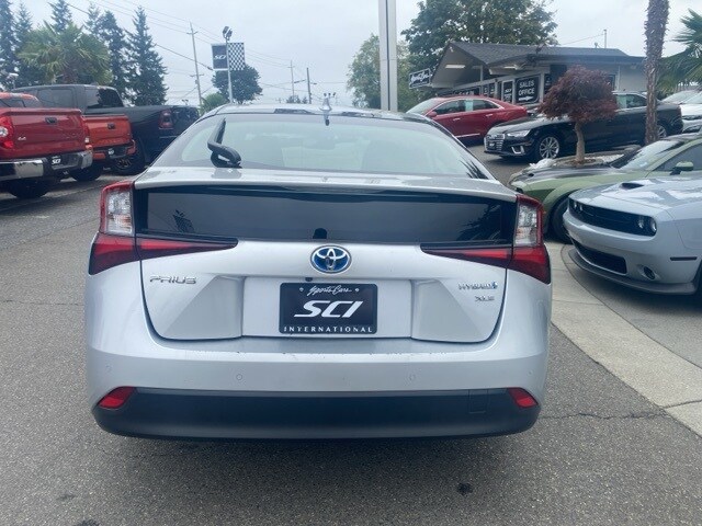 2019 Toyota Prius L photo 4